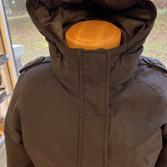 VGUC Community from Aritzia jacket - Picture 2 of 15